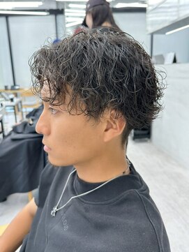 ビューナゴヤ 名駅(VIEW NAGOYA) メンズ/サーフカール/刈り上げセンターパート/波巻きツイスパ