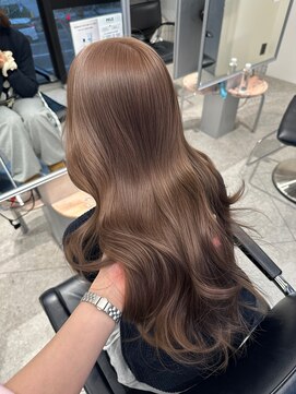 ペレ 梅田(PELE) ピンクベージュ/アンブレラカラー/クールショート/前髪/梅田