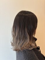 ニコラ(NICOLA) グラデーションカラー×グレージュ