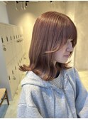 コーラルベージュ