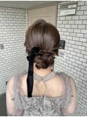 シニヨン アップスタイル 上品 ブライダル 参列 お呼ばれヘア
