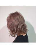ピンクベージュ