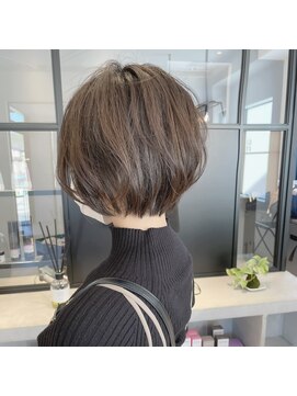 ギフト(GIFT) ナチュラルショートボブ