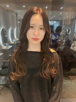 ジーナ セントラル銀座(Zina)&nbsp;艶カラー＊センターパート＊ショコラブラウン【ZinaCENTRAL】