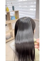 ヒンナ(hinna.)&nbsp;乾かしただけでまとまる艶髪○