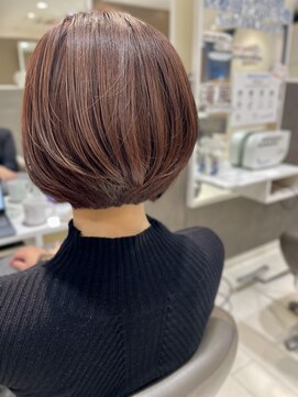 クラメール 黒崎コムシティ店(Kraemer) 前髪なし×くびれショートボブ30代40代50代(友塚)