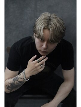 ラクーントウキョウ(RACCOON.TOKYO) カルマヘア/韓国ヘア/毛流れセンターパート