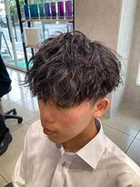 アッシュ 高幡不動店(Ash)&nbsp;ツーブロック刈り上げツイストスパイラルパーマ