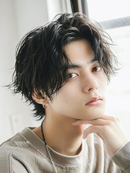 モア(more)の写真/《栄》初めてでも居心地にいいサロン。おしゃれメンズはパーマで他と差をつけるスタイリングに挑戦してみて