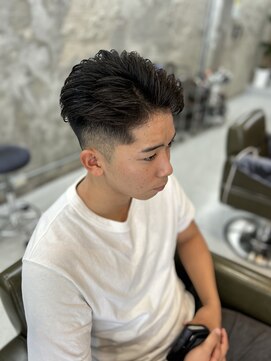 ペルソナ(PERSONA) フェザーショート