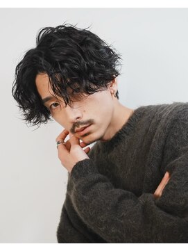 レタッチバイフィフス(RETOUCH by fifth) 原宿ルーズパーマフェザーパーマメンズカットセンターパート30代