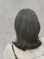 シェリー(Cherie) グレーパール ツヤ感 透明感 暗髪 ロブ