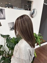 アロハナ 津店(ALOHANA)&nbsp;ブラウンベースの細めのハイライト！くすんだベージュカラー