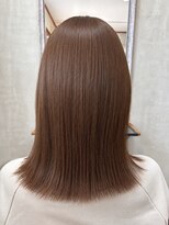 イル(iru)&nbsp;透明感×ベージュ