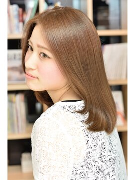 ケーツー心斎橋 クイーンズガーデン バイ ケーツー(K two QUEEN'S GARDEN by K two) 【K-two心斎橋】ツヤ感たっぷり、ストレートミディアム