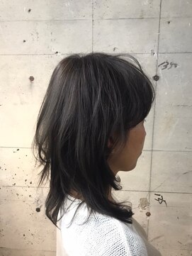 オッソ(OSSO) ミントアッシュ_アッシュブラウンネオウルフ外ハネボブ