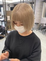 ルーブ トウキョウ(Loob. TOKYO)&nbsp;ミルクティーベージュ、ハイトーンカラー、池袋ブリーチ、ボブ