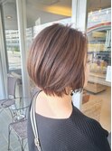 ボブショートボブ前下がりボブベージュブラウンシルキーベージュ