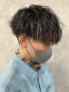 エルマーク 枚方(L-MARK) メッシュハイライトスパイラルパーマツイストパーマツーブロック