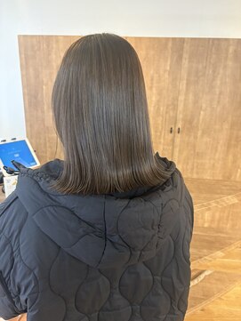 バイエイト 野並店(By Eight) 白髪ボカシハイライト×グレージュ×ぱつっとBob