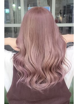 キリカ 新宿東口(KIRIKA) ピンクカラー/ピンクベージュ/ベイビーピンク/ミルクティー