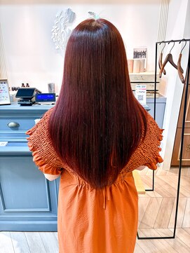 フロラクロマ 上通NEWS裏(FLORACHROMA) ロングヘアでも毛先までツヤツヤのボルドーカラー！