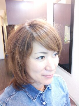 ヘアメイク ビス(Hair Make Bis.) ミディアムレイヤー