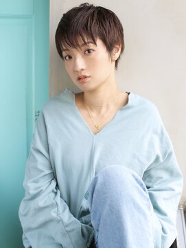 バース(BIRTH) 天神【BIRTH】大人ベリーショート　6