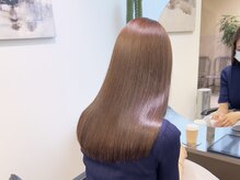 《本物の髪質改善》"梅田で通いたい美容室No.1"でarteficeから髪質改善に特化したサロンelena