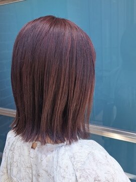 ナンバー リコ 名駅 ジャム 名古屋(N° rico JAM) 伸ばしかけミディアムボブ　ミディボブ　チェリーレッド