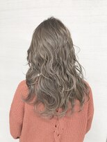 アンダーバーホワイト 泉佐野店(_WHITE)&nbsp;☆ ハイライトカラー　ケアブリーチ　ダブルカラー　イルミナ