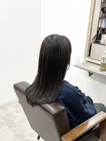 ホンネ(honne.)&nbsp;リーフパール×顔まわり似合わせカット/オリーブグレージュ