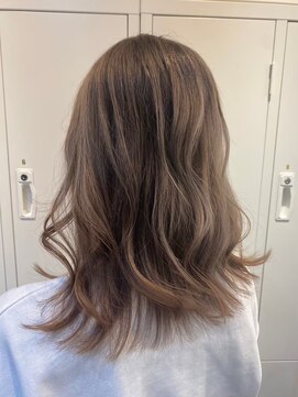 ジーナ 船橋(Zina) 髪質改善＊ロングレイヤーグレーベージュ＊美髪【Zina船橋】