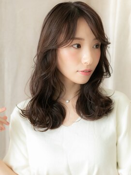 カバーヘアアンドスパ ブリス 浦和(COVER HAIR&SPA bliss) ダークアッシュ小顔ヨシンモリ韓国巻きロング318Z浦和30代40代