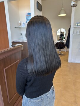 ウェルズ グランデ 奈良店(Well's GRANDE) 美髪ストレート ツヤロング