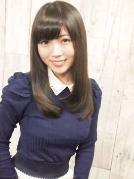 フェリシータ 総持寺店(felicita) ナチュラルストレート！艶スモーキーマットアッシュ