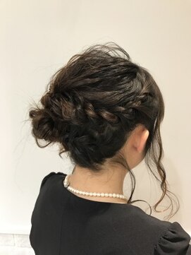 コム(com by neolive) サイドアップ＊ヘアセット 3