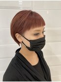 前髪ぱっつんショート