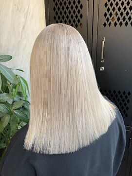 ヴァイス 新宿店(VAICE) ホワイトアッシュ[新宿駅/ハイトーン/新宿]