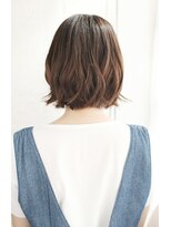 シュシュット(chouchoute)&nbsp;大人かわいいこなれ美髪ミディホワイトグレージュネビージュ/039