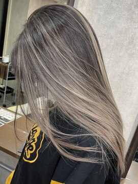 ルーゼン(LUXEN) 【LUXEN】ホワイトベージュバレイヤージュ