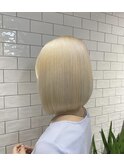 パールベージュ