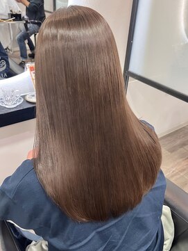 ミリア(MILIA) 20代30代40代髪質改善ケラスターゼストレート/サラ艶ロング