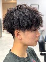 ラヴィズムバイフィフス(LUVISM by fifth)&nbsp;ツイストスパイラルパーマツイストパーマ刈り上げ万代新潟駅