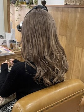 メアリー バイ メリー(marry by merry) 【立町メアリーバイメリー】☆ケアブリーチ×ハニーベージュ☆