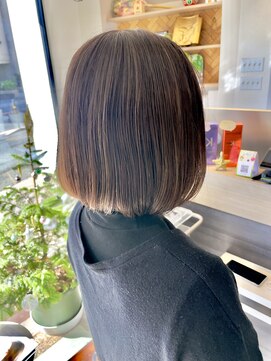 ザ ライト バイ アストレア(The Light by Astraea) 大人ハイライト(白髪ぼかし)