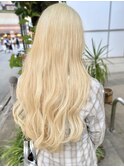 ハイトーンブロンド 抜きっぱなしブリーチ 韓国アイドルカラー