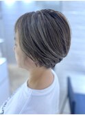 白髪ぼかし 白髪を紛らわせるハイライト ショート