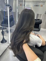 アルドーレフィエロ シンサイバシ(Ardore fiero shinsaibashi) グレージュ/カーキベージュ/ブリーチなしカラー【小山田繭】