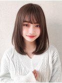 大人可愛い小顔前髪顔まわりカットミディアムレイヤーワンカール